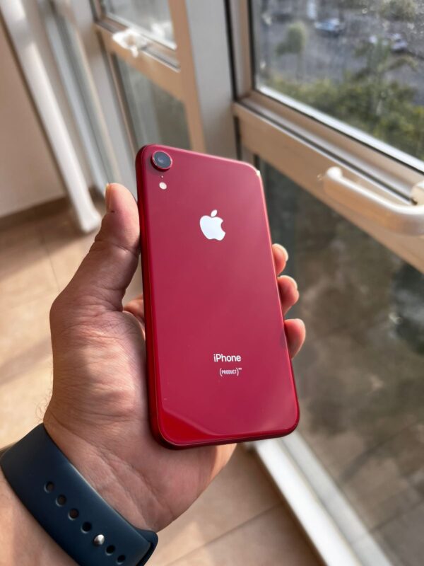iPhone XR - Image 3