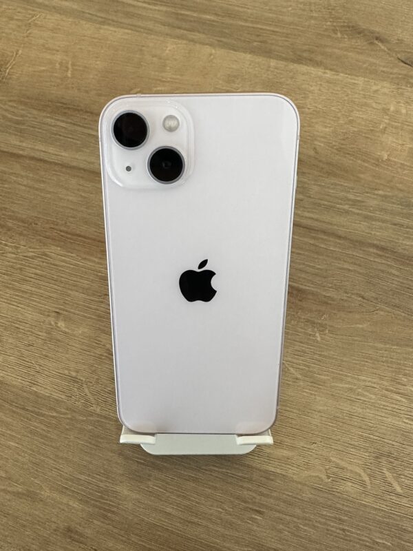 iPhone 13 - Image 4